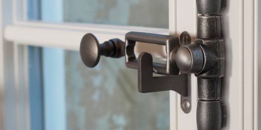 Neuenburgerruder 101 Guss mit Flachknopf Guss mit Klarlack matt lackiert